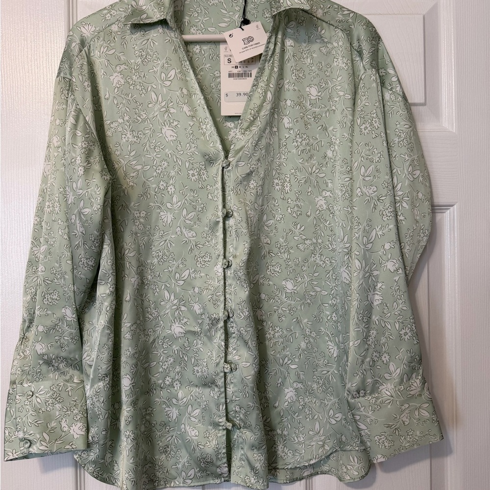 Zara Light Green Floral Button Down Shirt with Pants